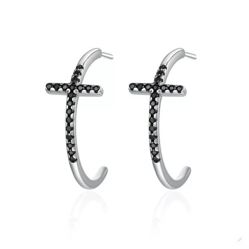 ARETES CRUZ ZIRCONIA NEGRA